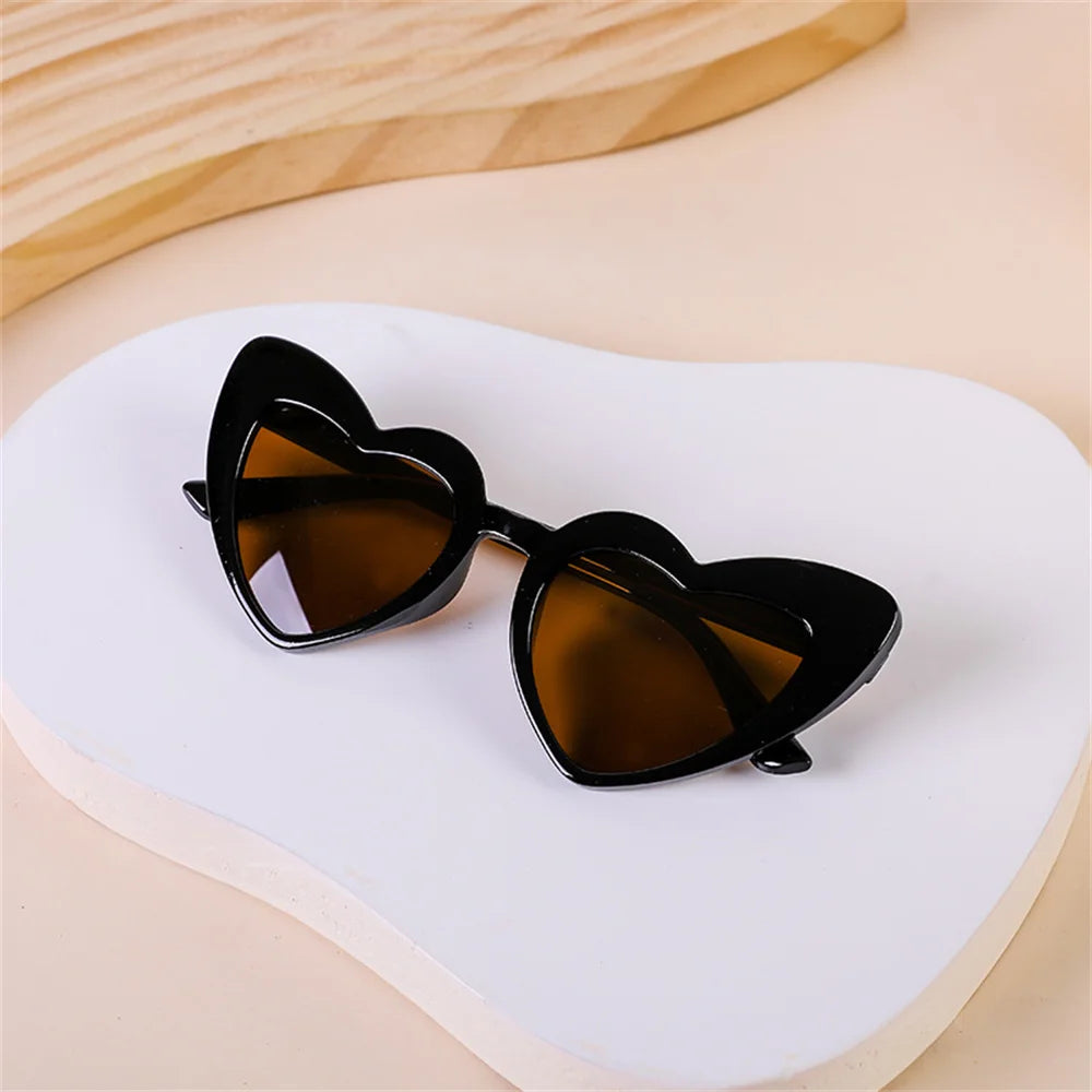 Kids Love Heart Shaped Sunglasses – Vintage UV400 Sun Glasses for Boys & Girls